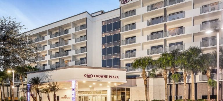 The Best “Cheap” Hotel Near Disney World