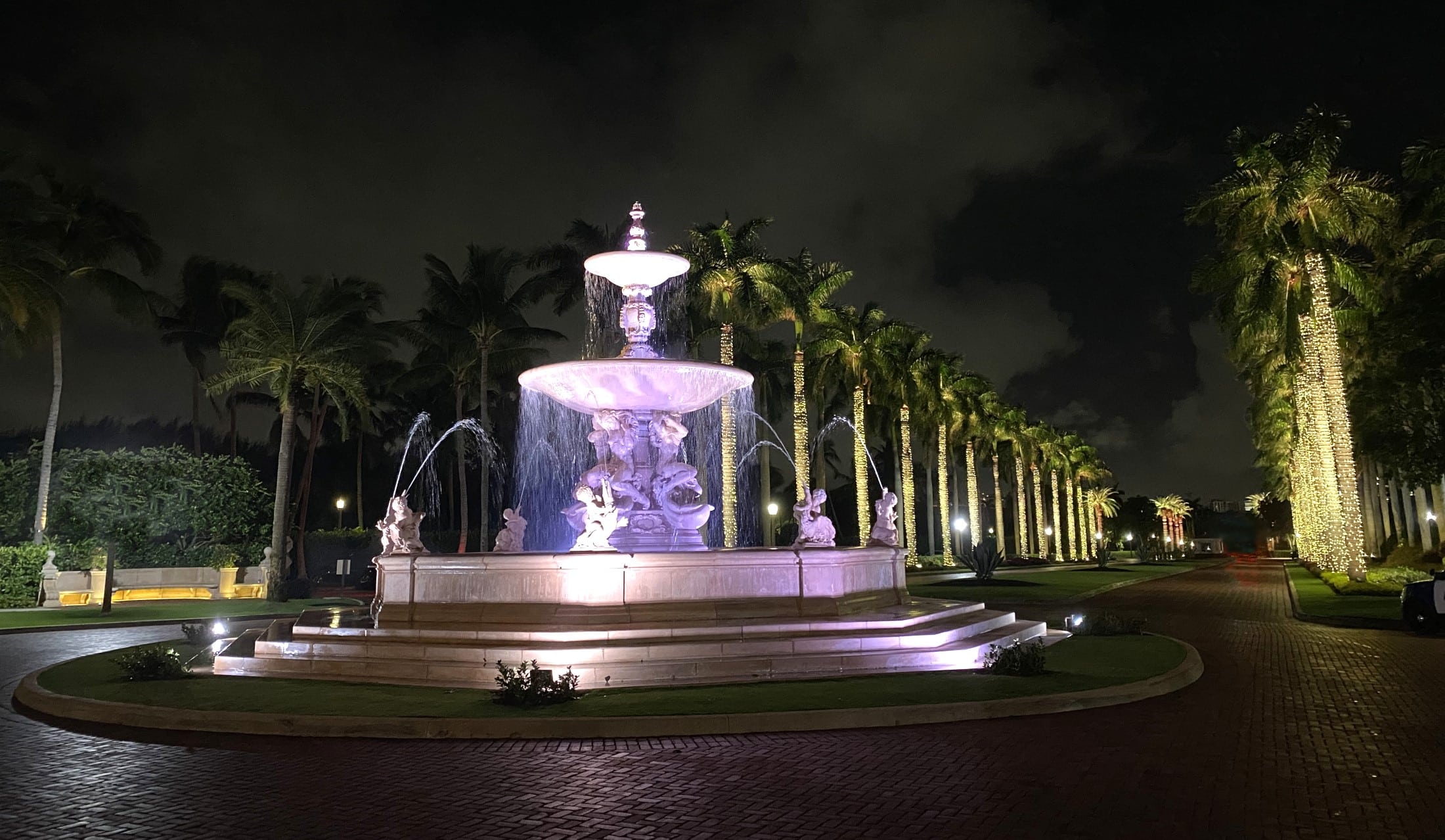 Breakers Hotel Fountain