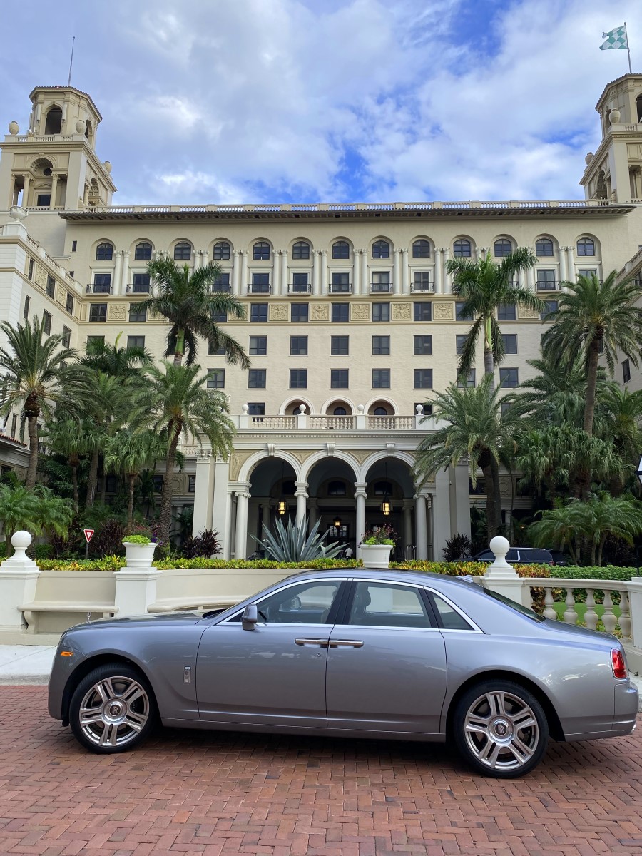 My TURO rented Rolls-Royce at the Breakers front entryway