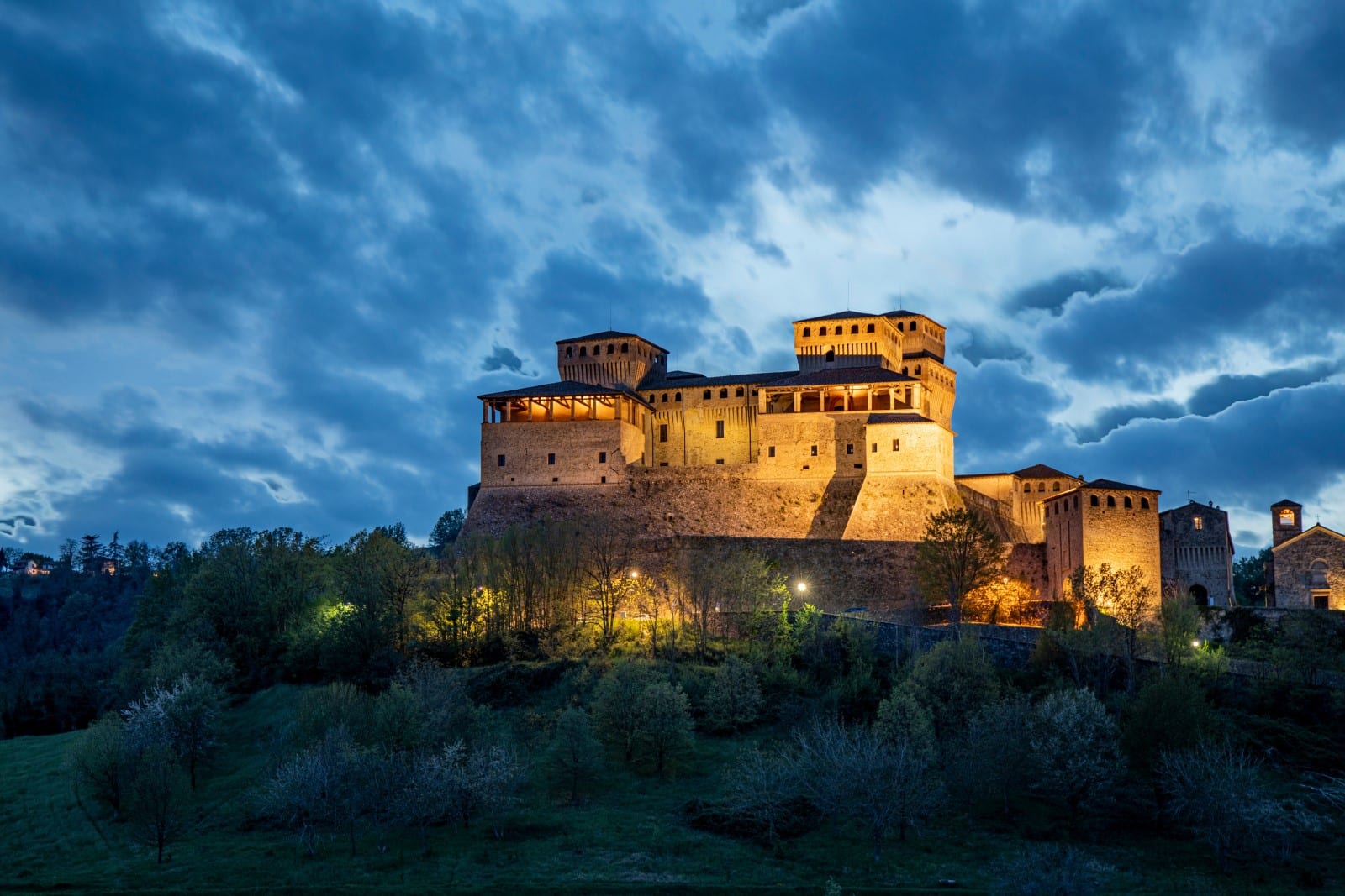 Blue hour over the old castle